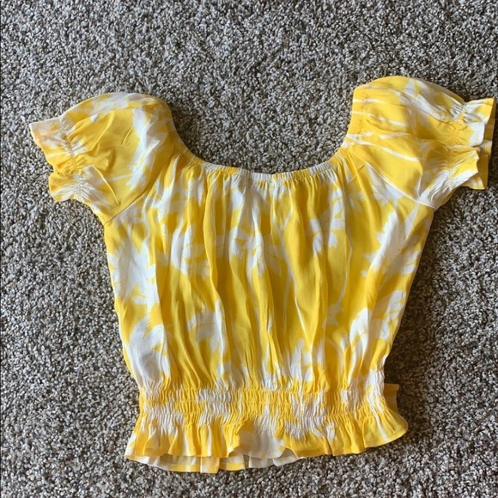 Forever 21 White & Yellow Print Crop Blouse - Picture 5 of 7